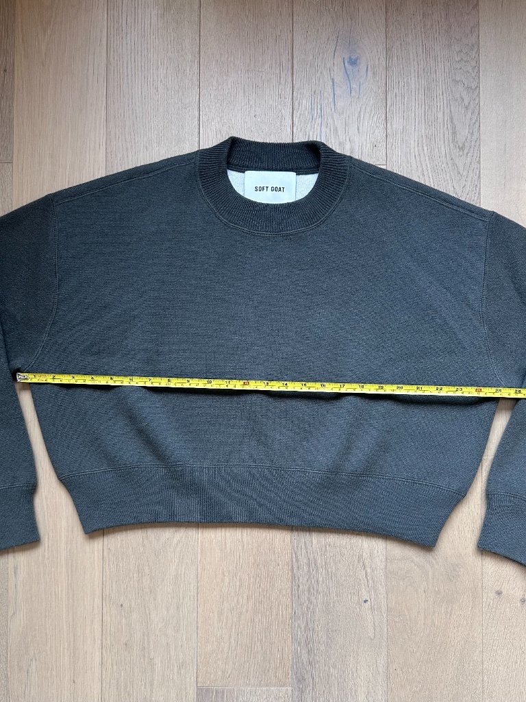 Soft Goat Double-Faced Cashmere Sweater — image 5 of 6